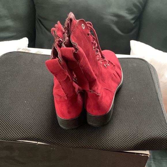 Maroon/Burgundy combat boots sz 6 - Picture 3 of 4